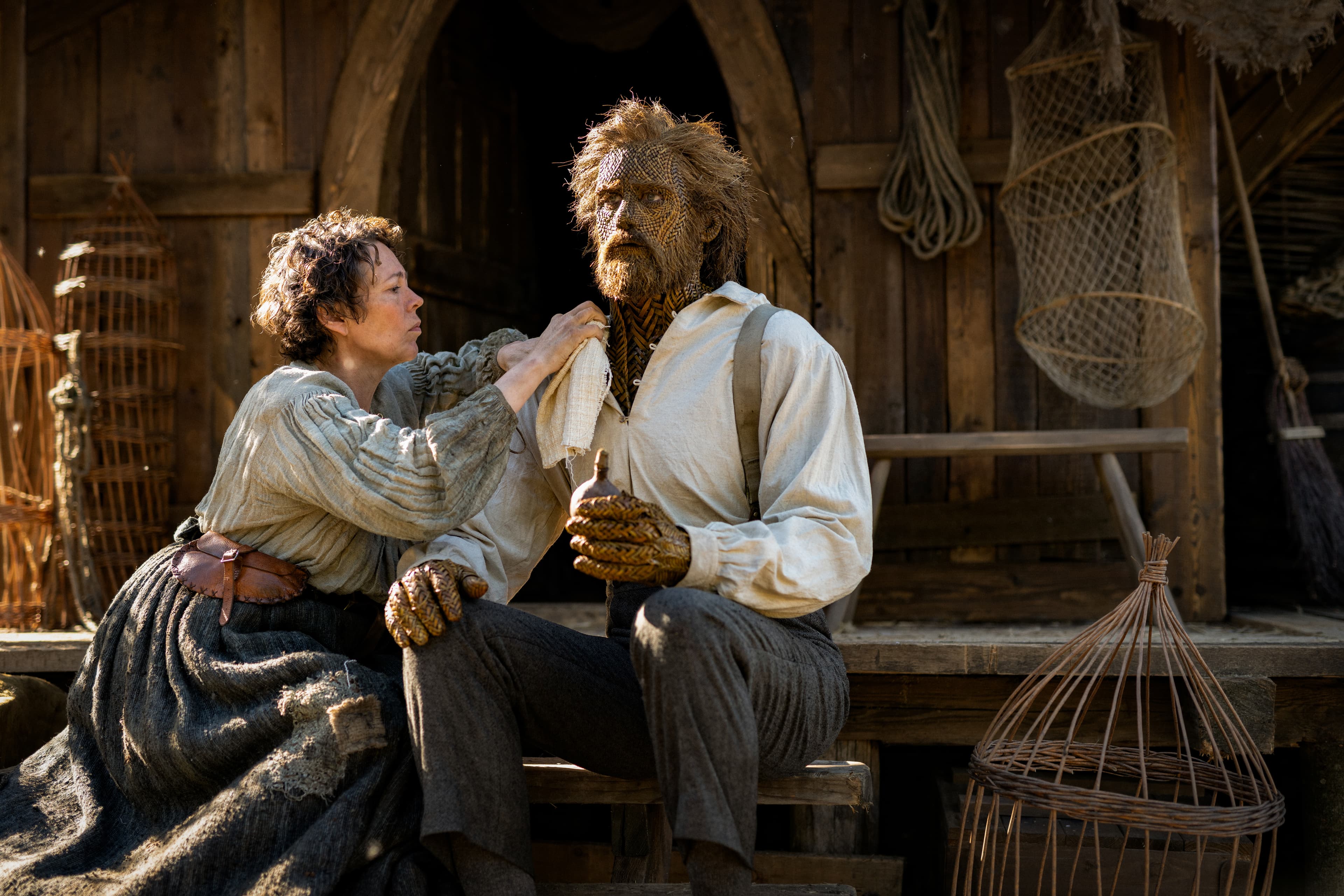 Why Olivia Colman Didn’t Get Splinters From Getting Intimate With Alexander Skarsgård’s ‘Wicker’ Costume